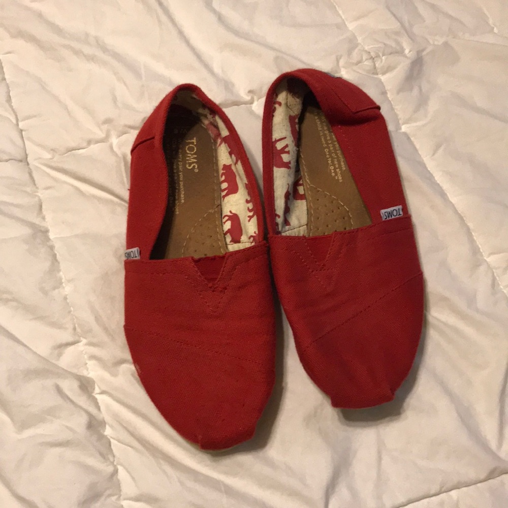 Red Toms